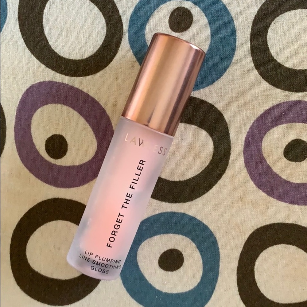 LAWLESS Forget the filler lip gloss